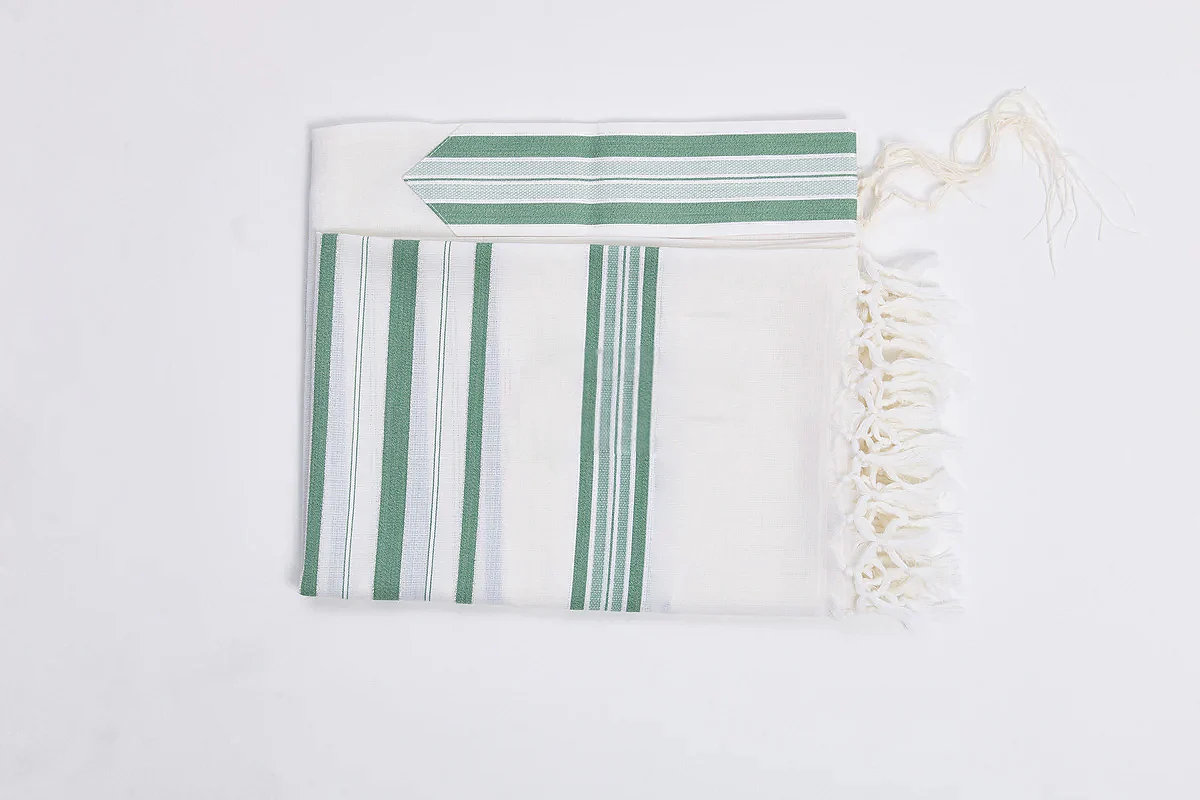 Mofet Wool Tallit - Hallel/Luxurious Weave Design: Size 55 Green
